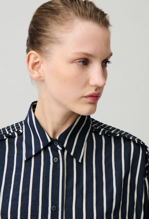 Striped fluid shirt