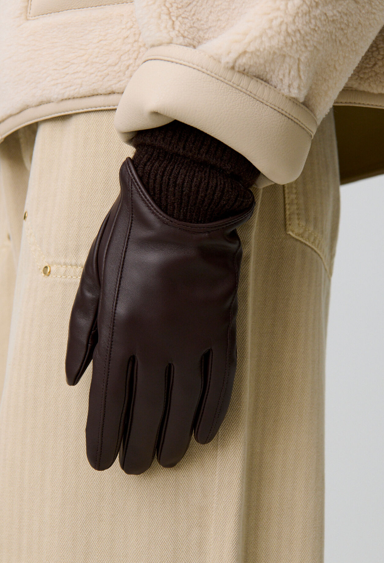 Leather and mesh gloves
