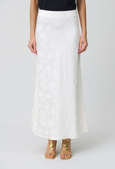 Mid-length flowy satin skirt
