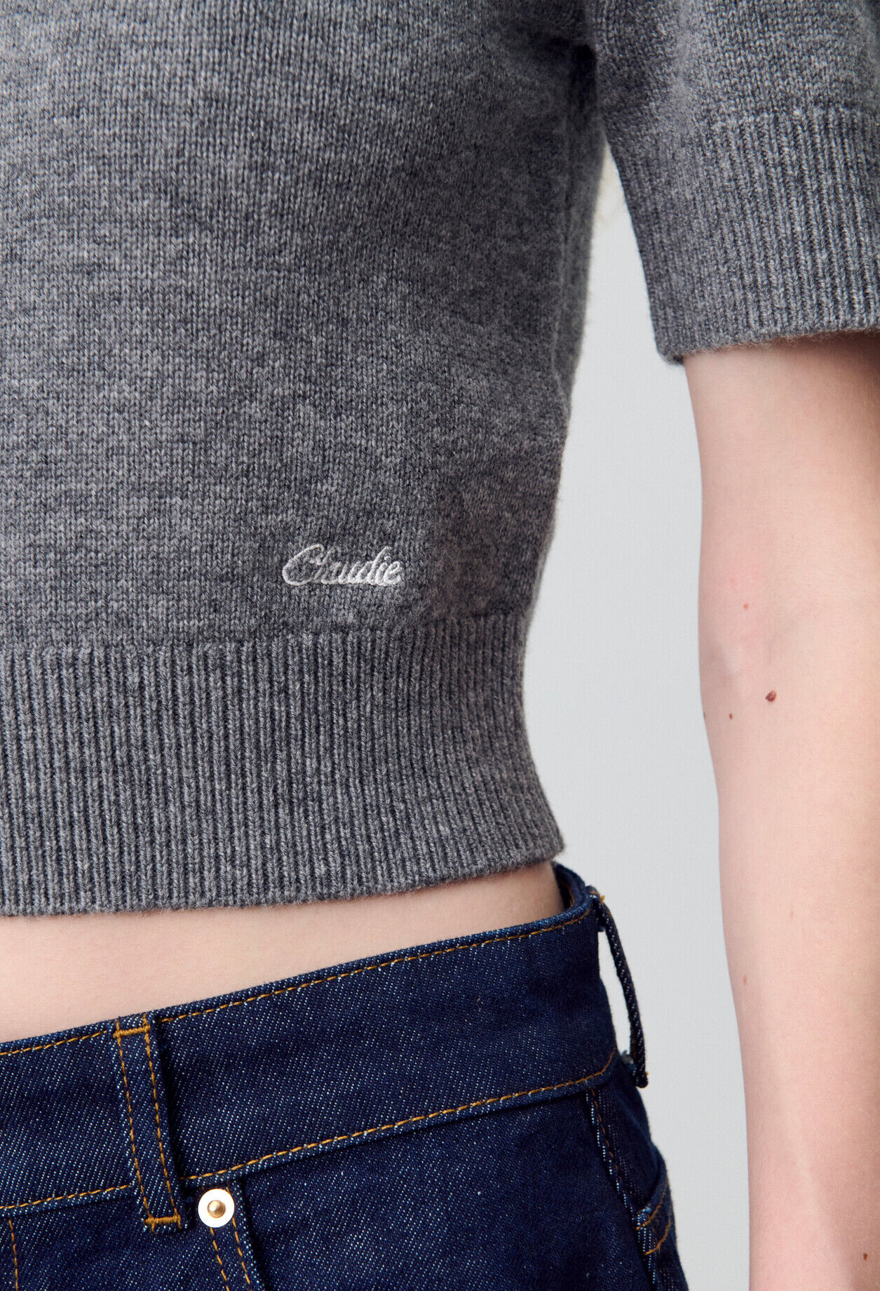 Fitted fine-knit jumper