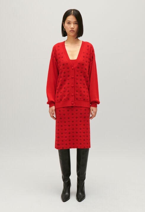 Mid-length red knit skirt