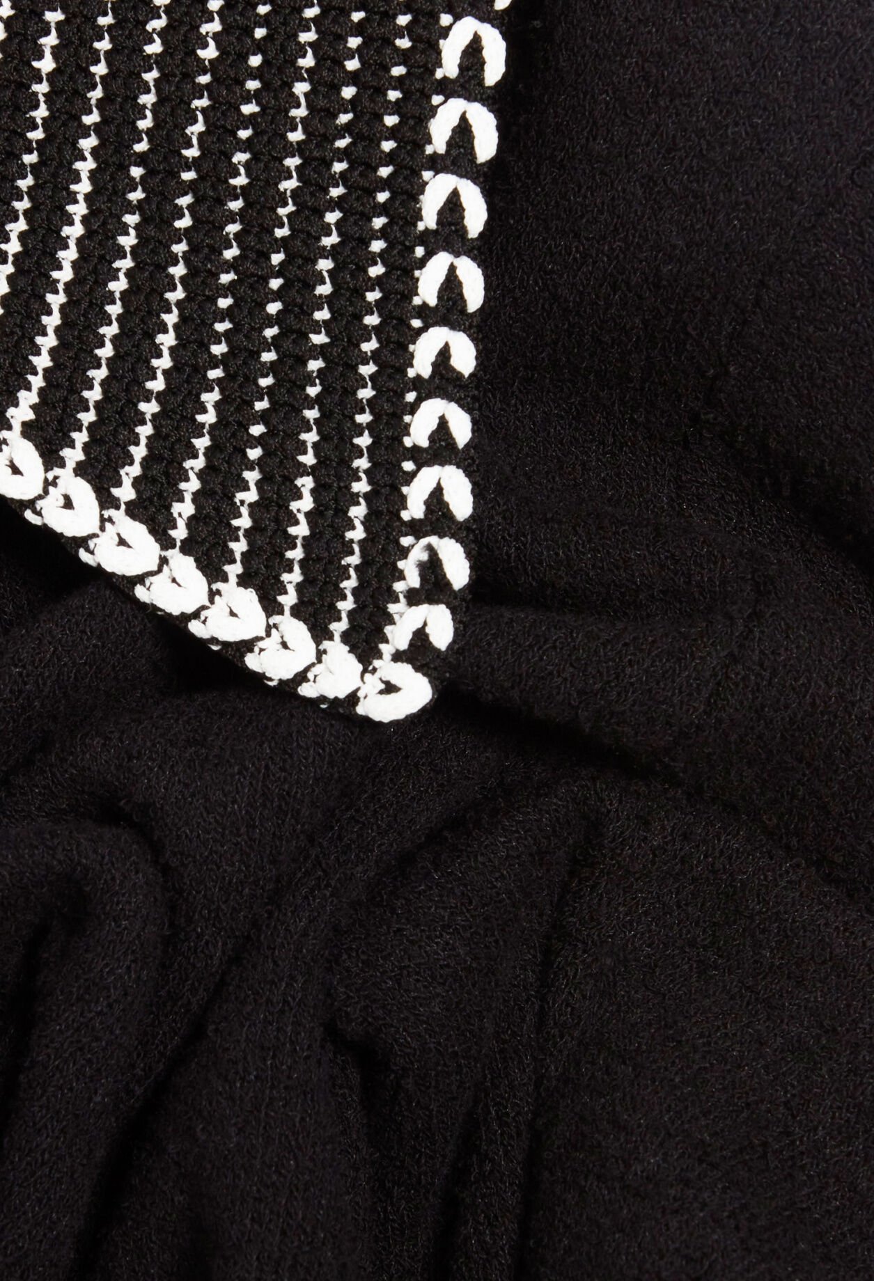 Cropped knit cardigan