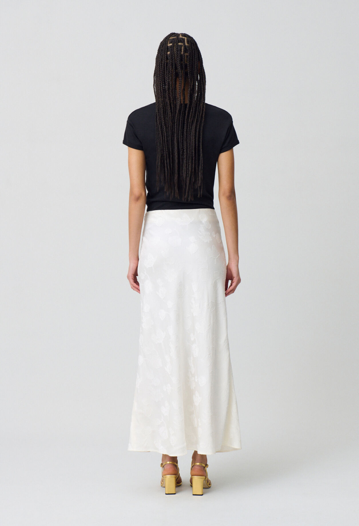Mid-length flowy satin skirt