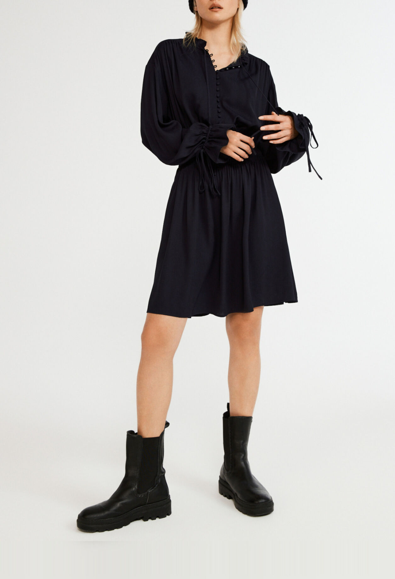 Short dress