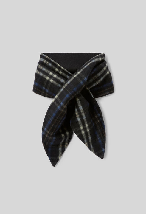 Double-sided check scarf