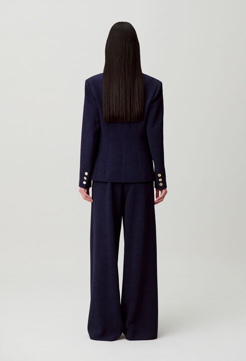 Fitted tailored jacket