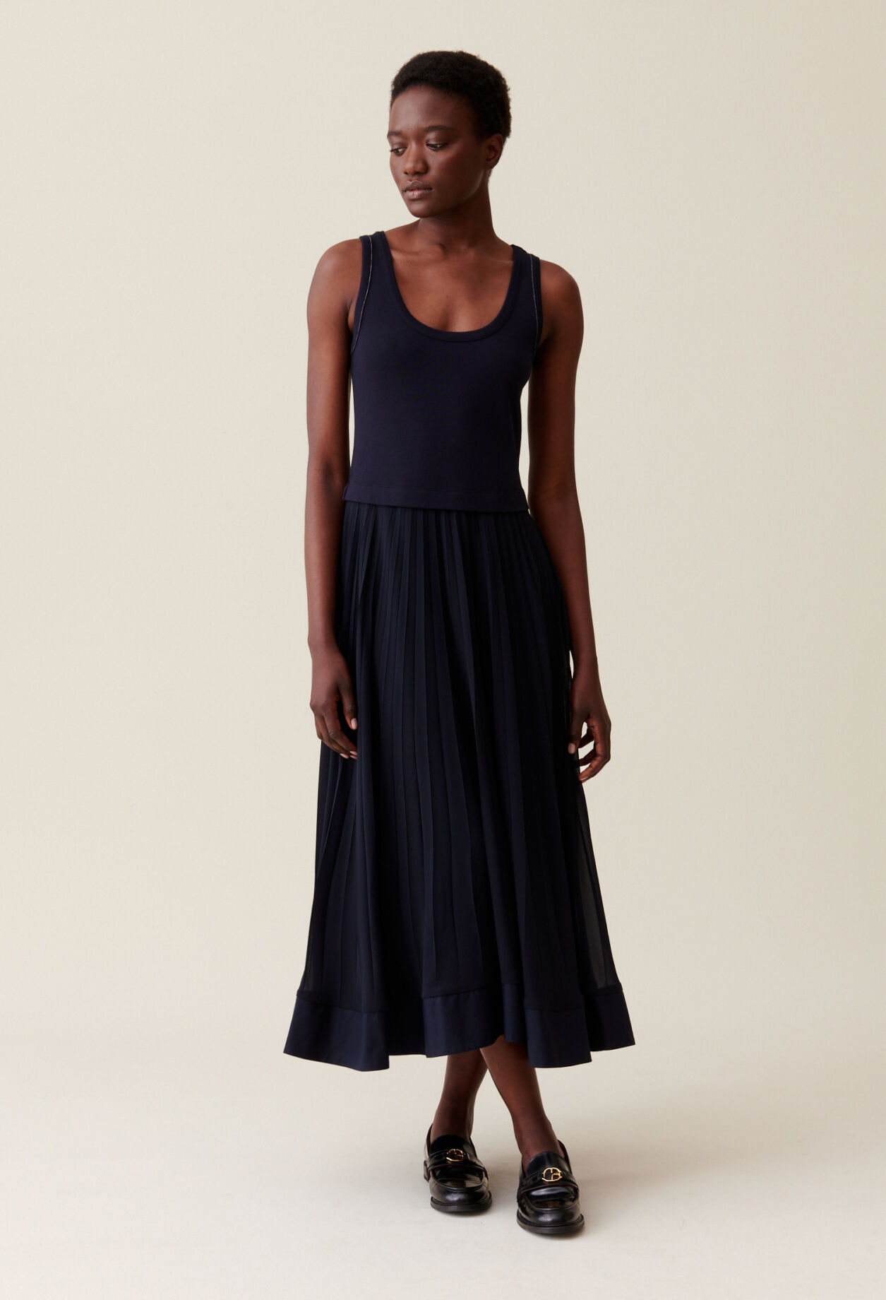 Navy blue long pleated dress