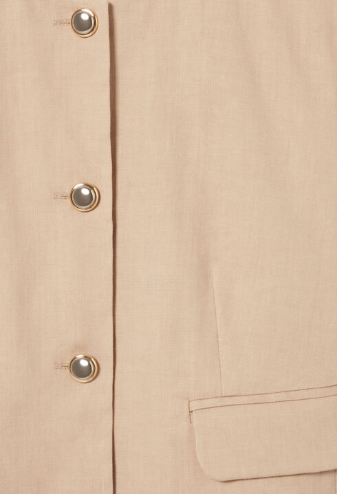 Short tailored jacket